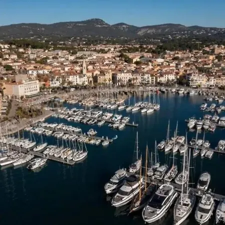 Paradise Port Climatise Apartment