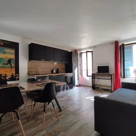 Paradise Port Climatise Apartment *